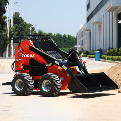 Mini skid steer loader konstrukcyjny z napędem wysokoprężnym