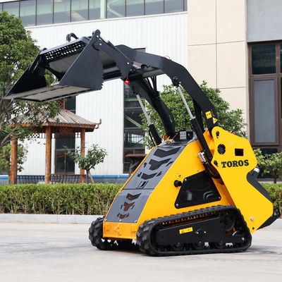 Mini skid steer loader z 2 obciążeniami wychylającymi