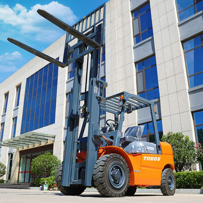 Przemysłowy wózek widłowy z silnikiem wysokoprężnym o dużej ładowności i przekładnią hydrauliczną