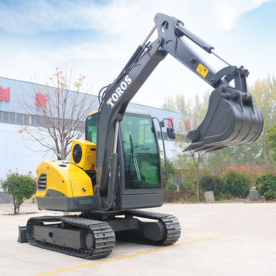 4000 kg Mini Excavator Machine 300 mm szerokość toru Maksymalny promień kopania 4730 mm