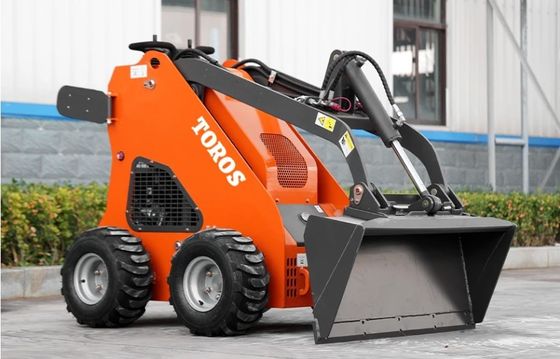 Mocny Mini Stand Up Skid Steer Rolnicze Skid Steers Wielofunkcyjne
